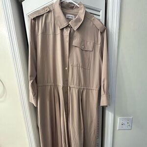 From work to happy hour you will be perfectly dressed!